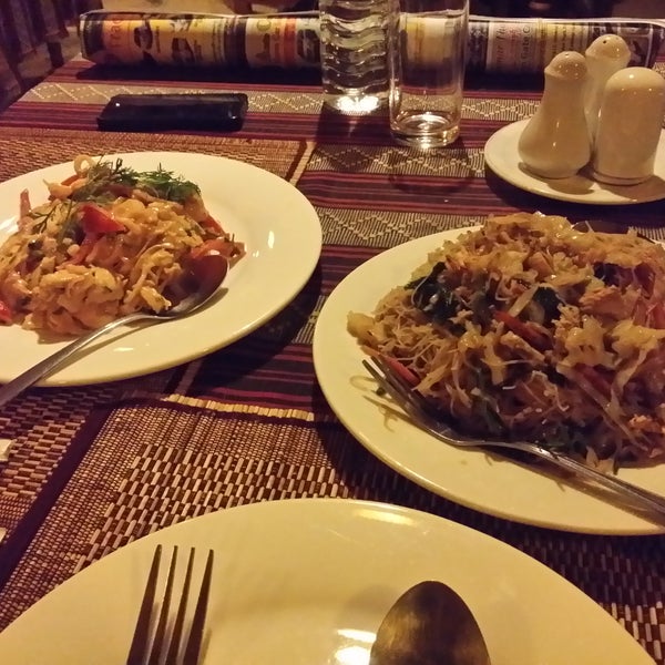 fried vermicelli is great and very very huge portion! tea leaf salad and myanmar chicken salad is so good