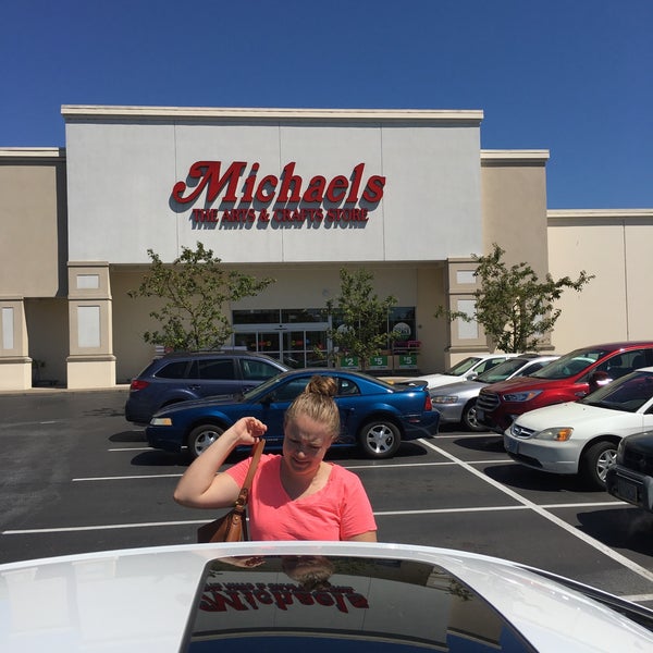 Michaels Arts and Crafts Store in Springfield