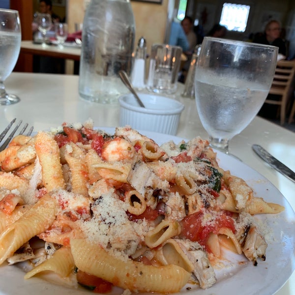 Beppe & Gianni's Trattoria South Eugene 1646 E 19th Ave