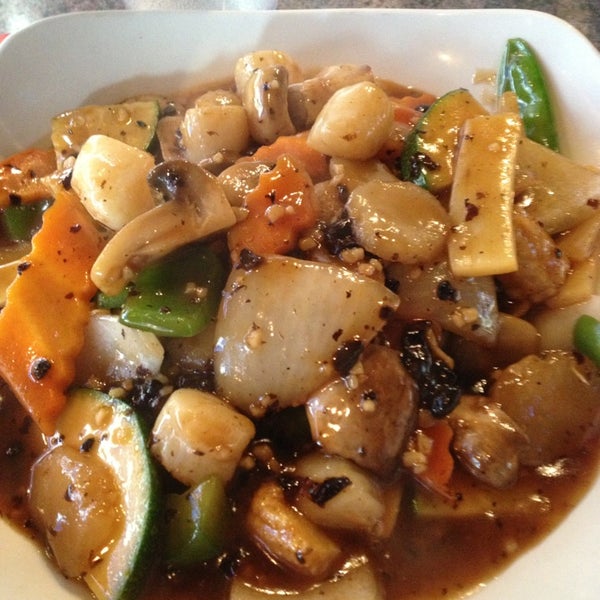 E Noodles & Co. 400 20th Ave S