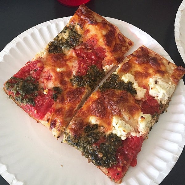 รูปภาพถ่ายที่ Prime Pizza โดย Midtown Lunch LA เมื่อ 12/5/2014