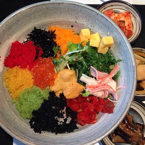 Das Foto wurde bei A-won Japanese Restaurant von Midtown Lunch LA am 3/7/2014 aufgenommen