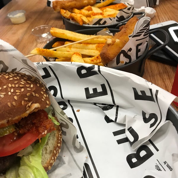 6/21/2018 tarihinde Eda B.ziyaretçi tarafından Burger House'de çekilen fotoğraf