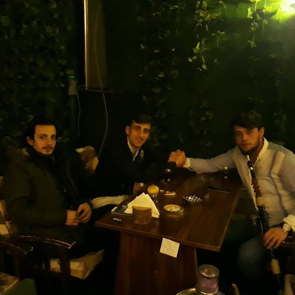 Das Foto wurde bei Meşk Cafe&amp;Restaurant von Mustafa D. am 2/25/2017 aufgenommen