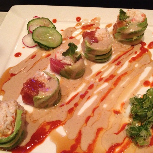 Das Foto wurde bei Bistro Ka Japanese Restaurant von Jandilyn W. am 11/26/2013 aufgenommen