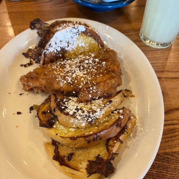 Cracker Barrel Old Country Store American Restaurant in Kissimmee