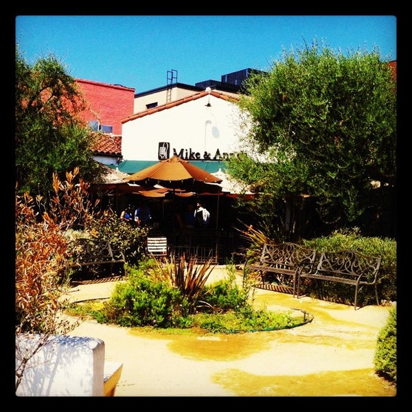 Mike & Anne's American Restaurant in South Pasadena