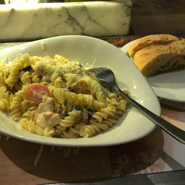 7/23/2017 tarihinde Ruby M.ziyaretçi tarafından Vapiano'de çekilen fotoğraf