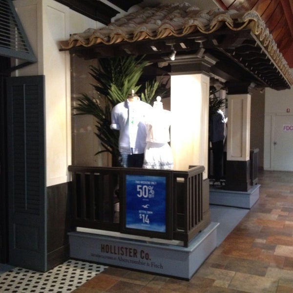 Photos at Hollister Co. - 'Aiea, HI