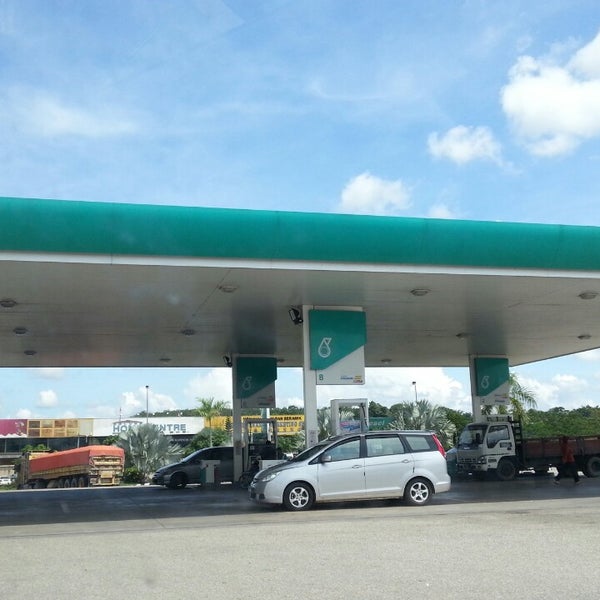 Photos At Petronas At Taman Tualang Indahmentakab Gas Station
