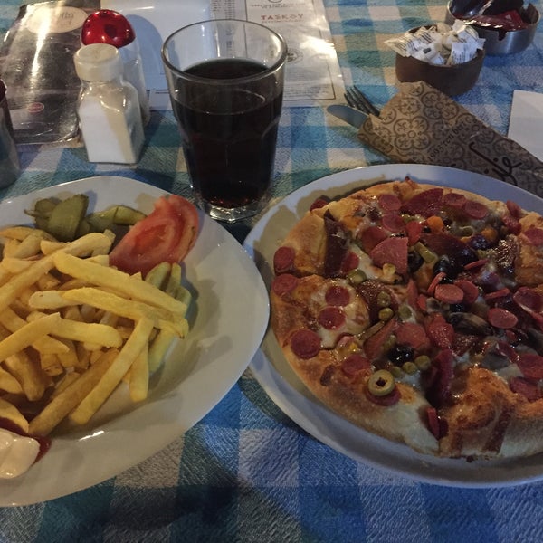 Foto scattata a Küfe Restoran da Fahri Ç. il 1/19/2019