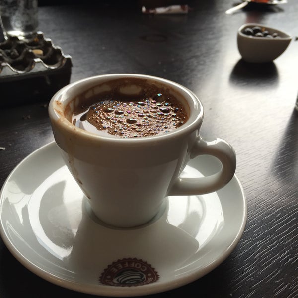Foto tirada no(a) Brown Planet Coffee por Viran Y. em 1/3/2016