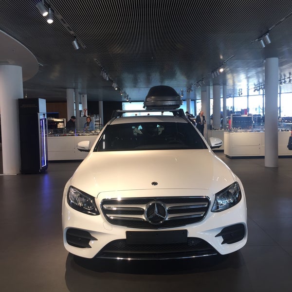 Photo taken at Mercedes-Benz Kundencenter by Narumon S. on 3/5/2019