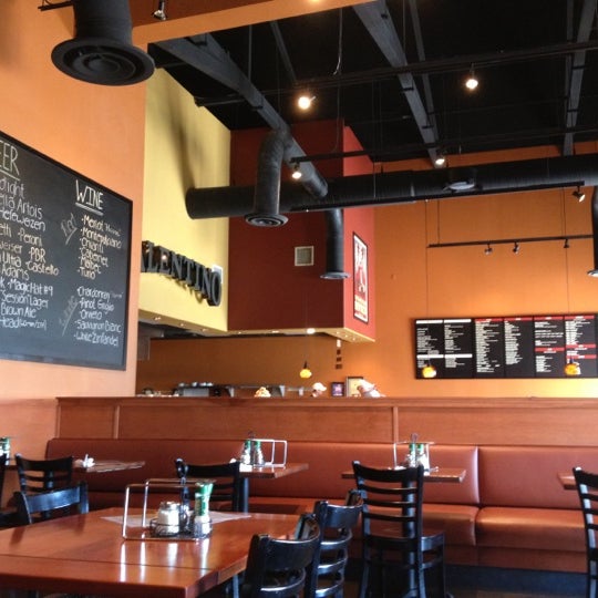 photos at valentino pizzeria trattoria pizza place in sarasota