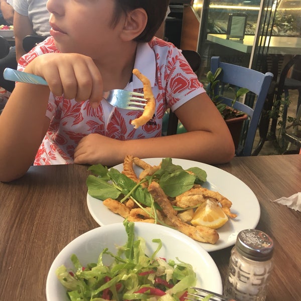 Photo taken at Keskin Fish Restaurant by Özlem A. on 8/17/2019