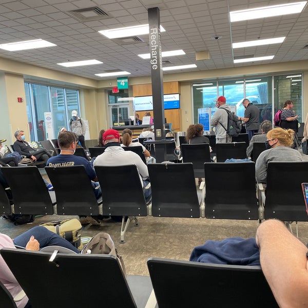 Photo taken at Asheville Regional Airport (AVL) by Bobby S. on 11/8/2020