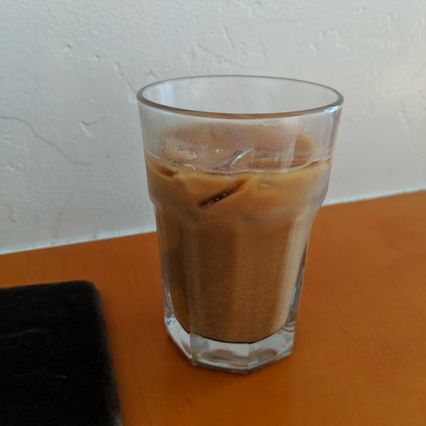 Foto tirada no(a) Contraband Coffeebar por Ciaee C. em 9/24/2019