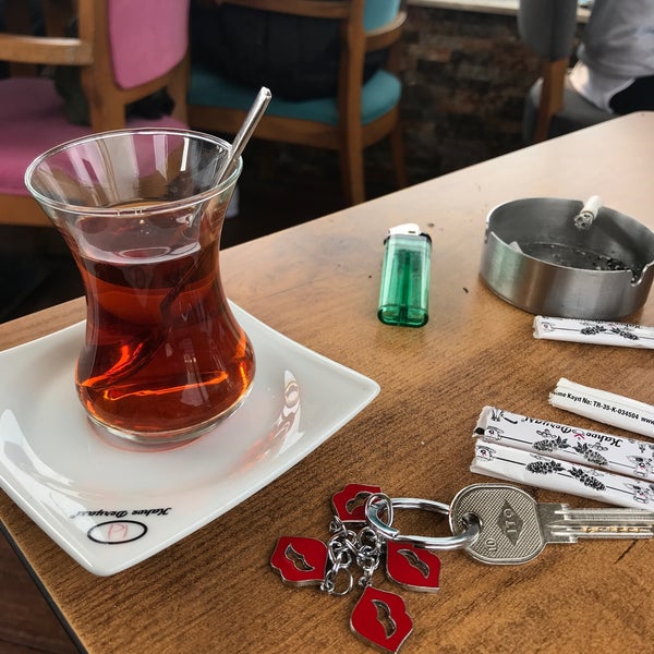 Foto diambil di Kahve Deryası oleh Eyüp pada 3/15/2020