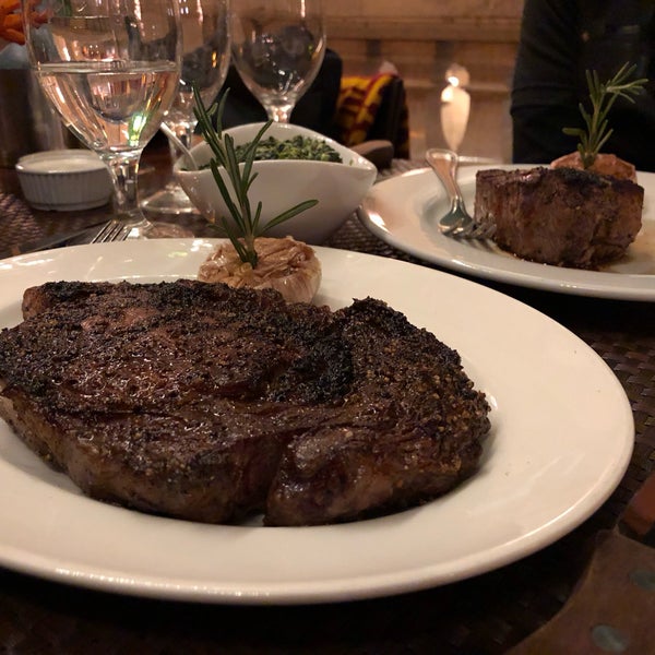 12/28/2017에 Guillermo P.님이 Michael Jordan&#39;s The Steak House N.Y.C.에서 찍은 사진