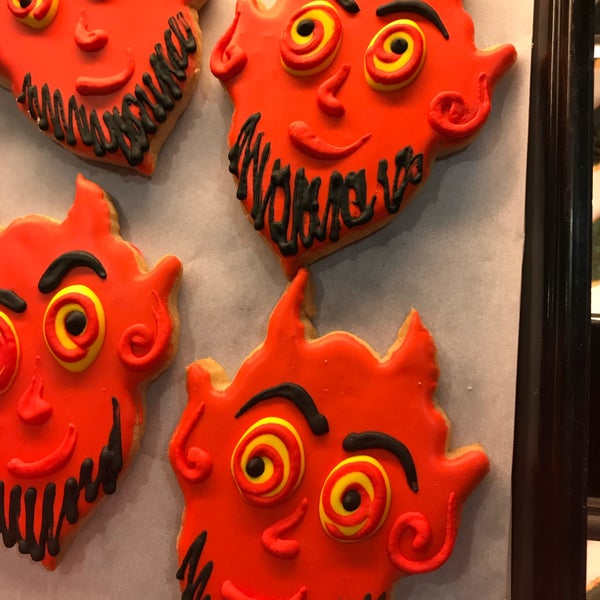 Photo taken at Quack&#39;s 43rd St Bakery by Diane G. on 10/23/2017