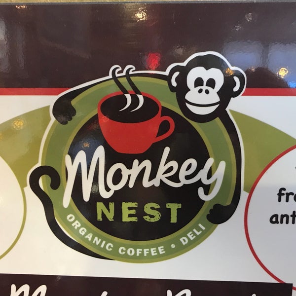รูปภาพถ่ายที่ Monkey Nest Coffee โดย Diane G. เมื่อ 10/22/2017