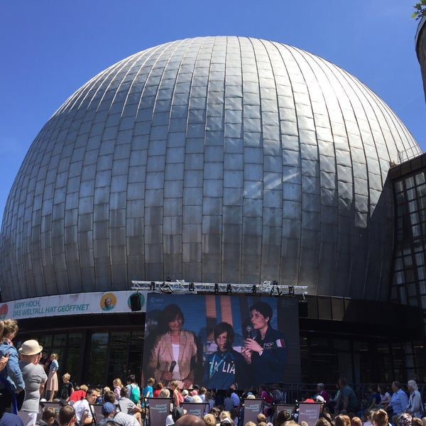 6/6/2018 tarihinde Philip Steffanziyaretçi tarafından Zeiss-Großplanetarium'de çekilen fotoğraf