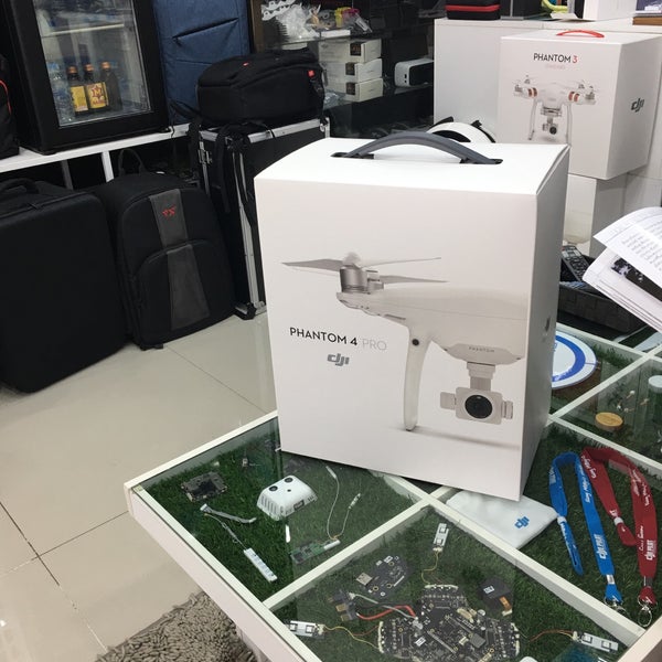 Photos At Kung M Gic Hobby Toy Game Store In สวนหลวง