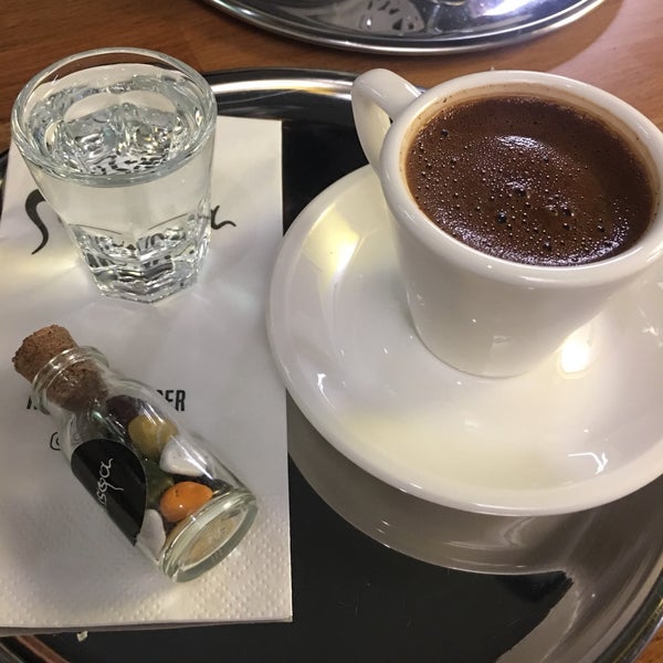 Das Foto wurde bei Musqa Burger von Yusuf Ş. am 10/30/2018 aufgenommen