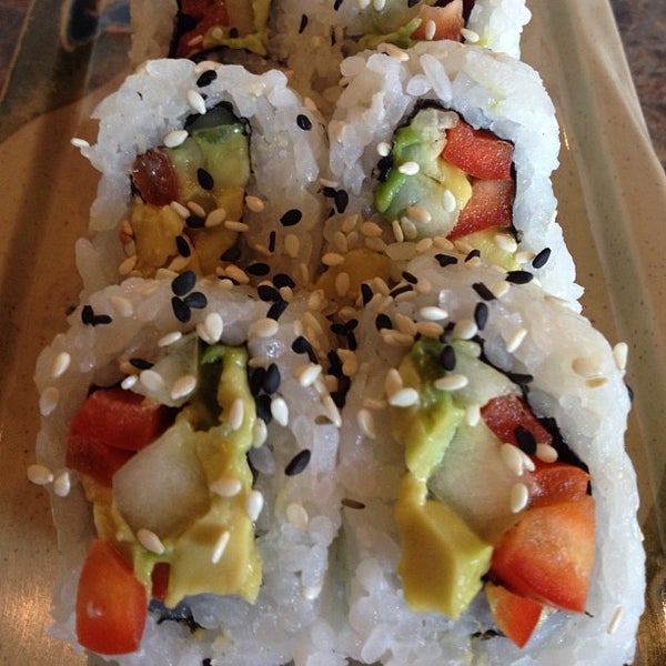7/22/2013에 Justin J.님이 Simply Sushi에서 찍은 사진