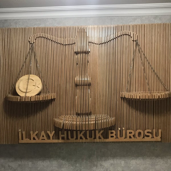 Foto tomada en İlkay Hukuk Bürosu  por 🔱  𝓘̇𝓑𝓡𝓐𝓗𝓘̇𝓜   🔱 el 6/18/2021