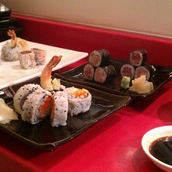 Снимок сделан в Seiko Japanese Restaurant пользователем Melissa J. 8/11/2014