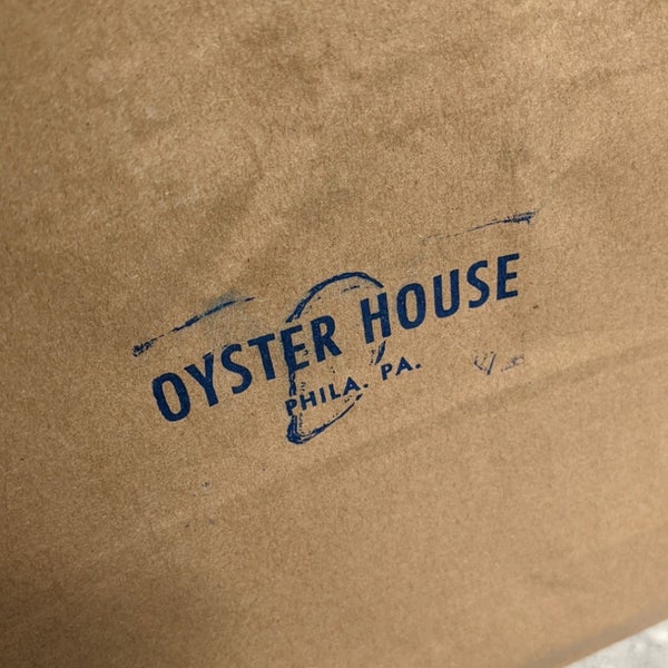 Foto tirada no(a) Oyster House por Melissa J. em 7/7/2022