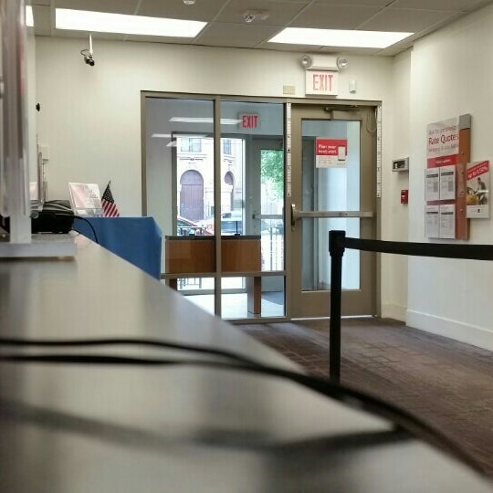 Почта банки. Па банк. Пиреус банк. High fidelity international логотип крестом. Национальный банк траст.