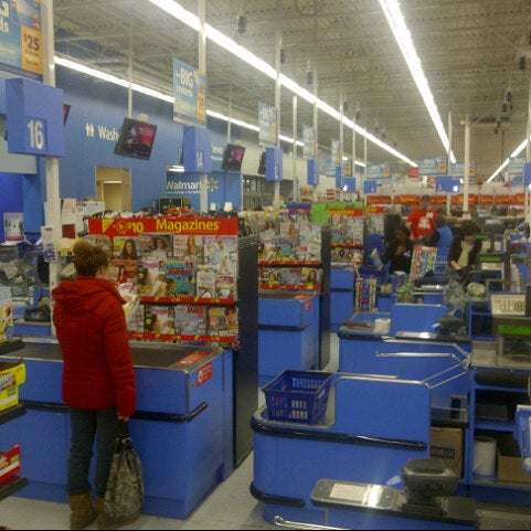 Photo taken at Walmart Supercentre by Joseph C. on 12/18/2012