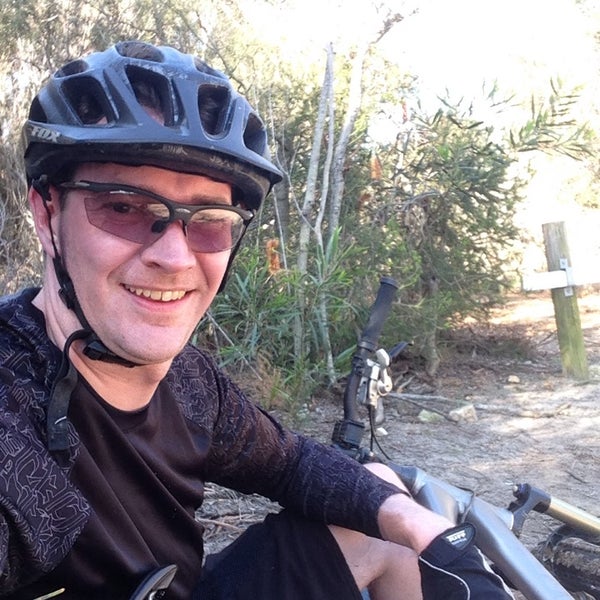 manly dam bike track