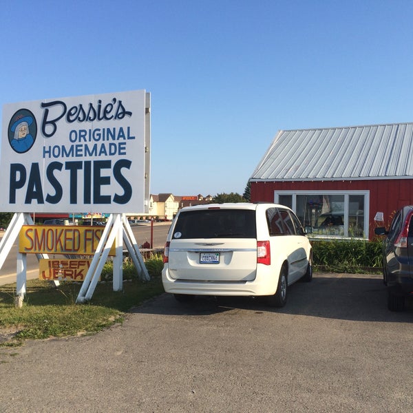 Bessie Original Pasties American Restaurant in Saint Ignace