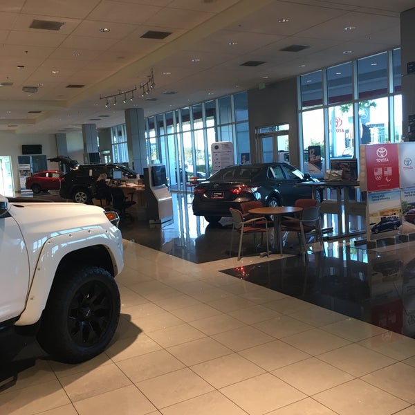 AutoNation Toyota Pinellas Park Car Dealership
