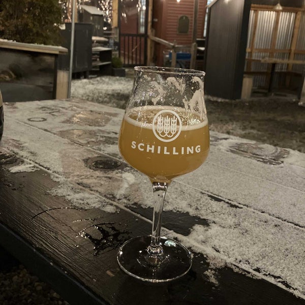 รูปภาพถ่ายที่ Schilling Beer Co. โดย Lynn เมื่อ 12/28/2022