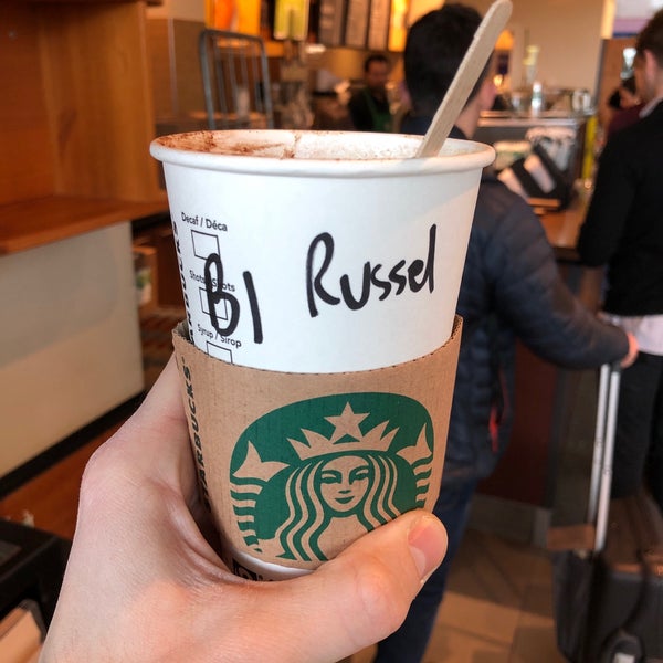 3/15/2019 tarihinde Ruslan R.ziyaretçi tarafından Starbucks'de çekilen fotoğraf