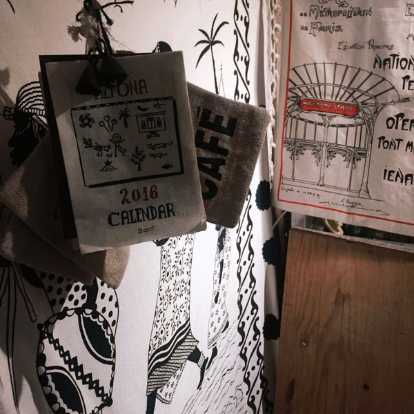 Фразовые глалогоды с takes. Spotlight phrasal verbs. Фразовые глалогоды с takes. Sarah c. Take c.