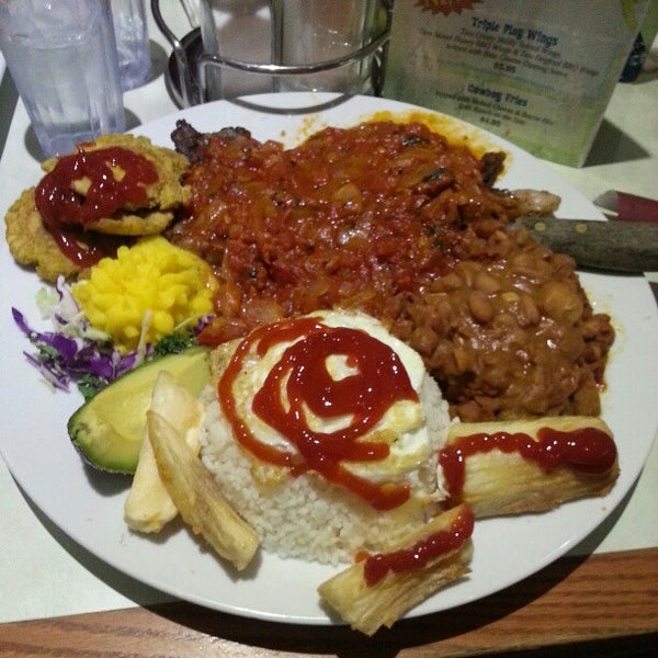 Photo taken at Tropicana Diner and Bakery by Herbert P. on 11/22/2012