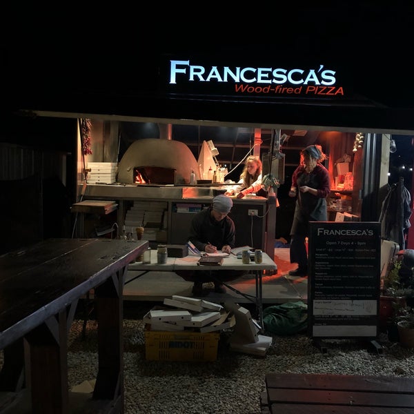 9/12/2018 tarihinde Stephen M.ziyaretçi tarafından Francesca&#39;s Mobile Pizza'de çekilen fotoğraf