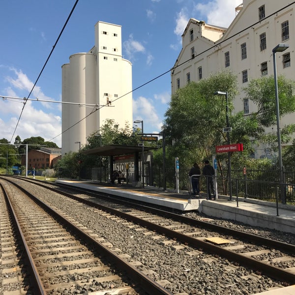 Конец рельс. Трамвайная остановка 3 михковский переулок. Rails stop. Stop the train. Bahnhof.