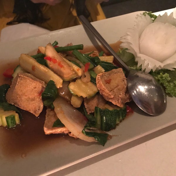 Das Foto wurde bei Chan Thai Market Food von Albert T. am 9/29/2017 aufgenommen