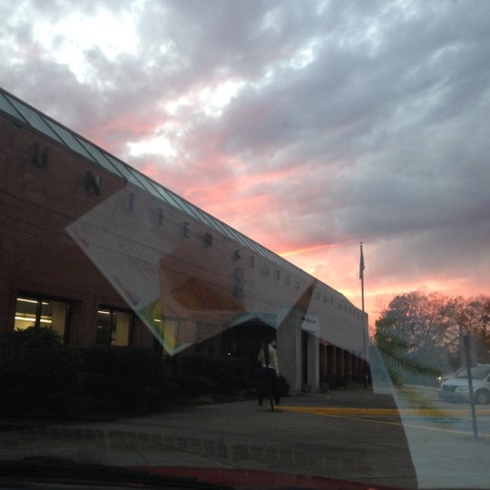 US Post Office Auburn'da Postane