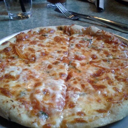 1/13/2013 tarihinde E J.ziyaretçi tarafından MacKenzie River Pizza, Grill &amp; Pub'de çekilen fotoğraf