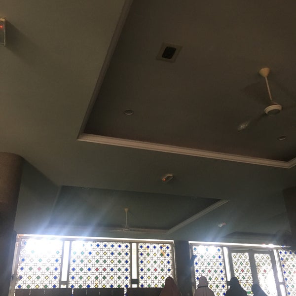 5/8/2019にnnsihaがMasjid KLIA (Sultan Abdul Samad Mosque)で撮った写真