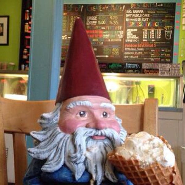 11/17/2013 tarihinde The Hop Ice Cream Cafeziyaretçi tarafından The Hop West'de çekilen fotoğraf