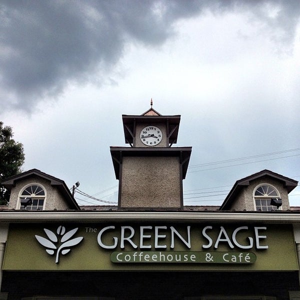 Foto tirada no(a) Green Sage Cafe por The Hop Ice Cream Cafe em 7/12/2013