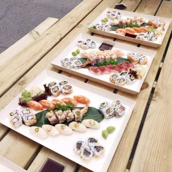 Снимок сделан в Sushi Surprise пользователем Sushi Surprise 12/18/2015
